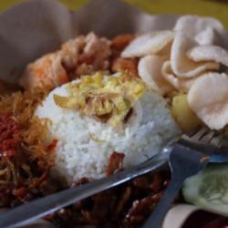 Nasi Uduk / Kuning Telor Sambal Ijo