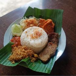 Nasi Krawu Daging Empal