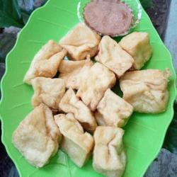 Tahu Susu Dengan Sambel Petis