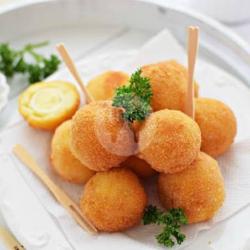 Pom Pom Potato Puff