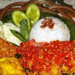 Ayam Penyet Pedas Nasi