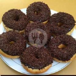 Donat Kentang Coklat Meses