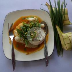 Ketupat Laksa