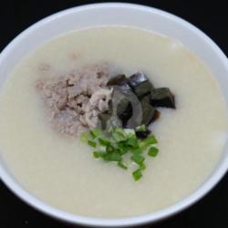 Bubur Pitan Dengan Babi Cincang