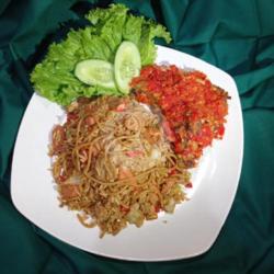 Paket Bakmi Goreng Istimewa (paha)