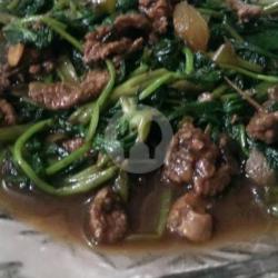 Daging Tumis Cah Kangkung