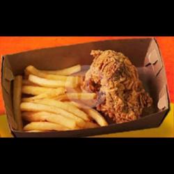 Paket Ayam Crispy   French Fries