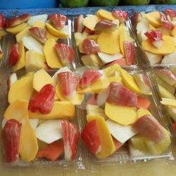 Rujak Buah Komplit Bumbu Pisah Slebewwww