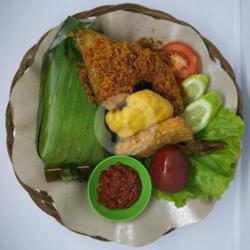 Paket Nasi Timbel Ayam Serundeng (ayam Pejantan)