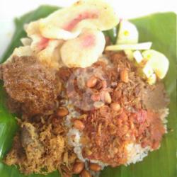 Nasi Gurih Rendang Daging