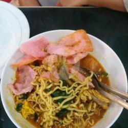 Mie Kuah Kari Sapi Bumbu Rempah