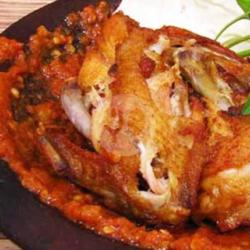 Penyetan Ayam Sambel Merah Terasi