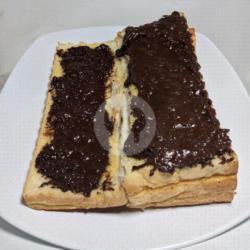 Coklat-tiramisu Crunchy