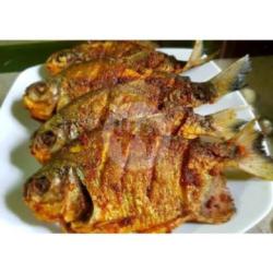Ikan Bawal Goreng