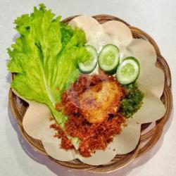 Ayam Serundeng Paha Atas