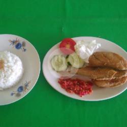 Nasi Ikan Nila Crispy