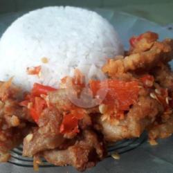 Nasi Usus Geprek Kumplit