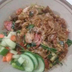 Kwe Tio Special Ayam Bakso, Sosis,ati Ampela Goreng