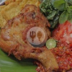 Lalapan Ayam Goreng Tanpa Nasi