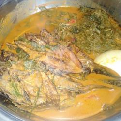 Gulai Salai Patin Pucuk Ubi