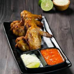 Taichan Chicken Wings Goreng