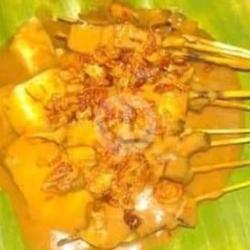 (1) Porsi Sate Lidah Sapi   Ketupat