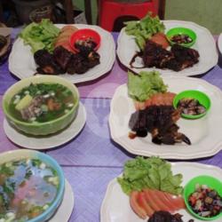 Sop   Iga Bakar