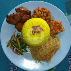 Nasi Kuning   Ayam Kecap Jahe