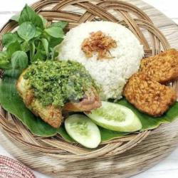 Ayam Cabe Ijo Biasa   Nasi