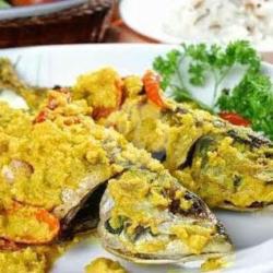 Nasi Ikan Acar Kembung Gratis Esteh Manis