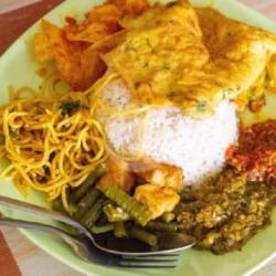 Nasi Campur Telur Dadar