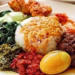 Nasi Rendang ,gulai Jengkol Teh Pucuk