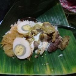 Nasi Liwet Rempelo Ati Telur