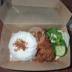 Paket Nasi Kepala Ayam Serundeng   Es Teh