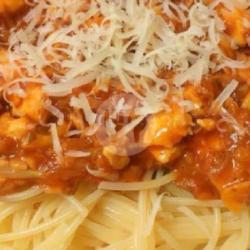 Spaghetti Ayam Toping Keju Mozzarella