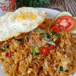 Magelangan(mawut)bihun Double Telor