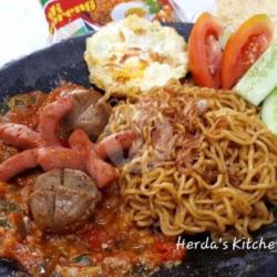 Indomie Goreng   Sosis Pentol Maknyus