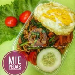 Mie Pedas Special