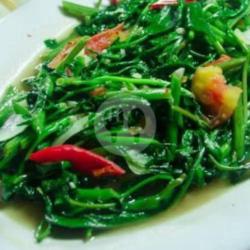 Ayam Cah Kangkung