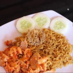 Indomie Goreng Ayam Mozarella