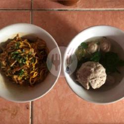 Mie Yamin Bakso Urat