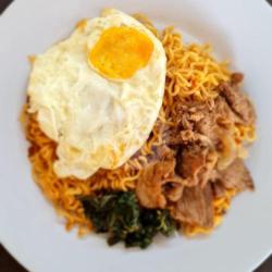 Indomie Goreng Telor Topping Sei Sapi