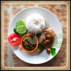 Nasi Ayam Penyet Paha Cabe Ijo