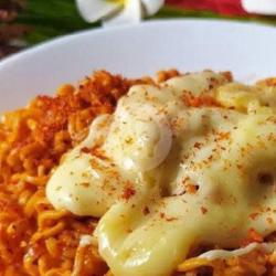 Indomie Goreng Mozarella