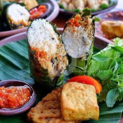 Nasi Bakar Pedas Ati Ampela