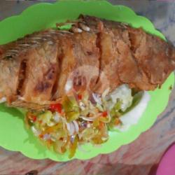 Ikan Goreng Lacukang   Nasi   Sup
