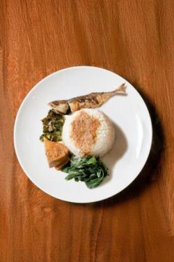 Nasi Ikan Kembung Goreng