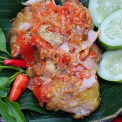 Ayam Penyet Sambel Kecombrang