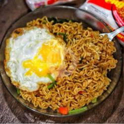 Indomie Goreng Plus Telor Ceplok