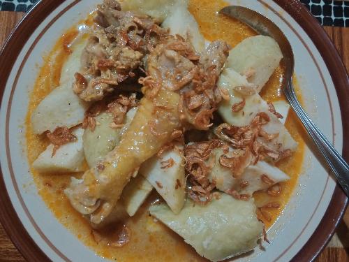 Lontong Kare Ayam Kampung Mak yun Cinurw, Kalitidu, Sukoharjo Sale